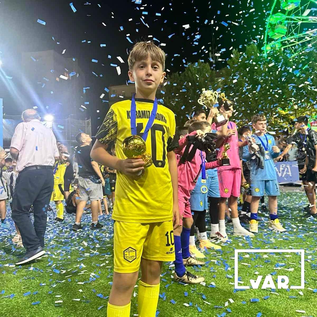 Yll Kelmendi, numri 10 që po rritet me ëndrrën për futbollin (Video)