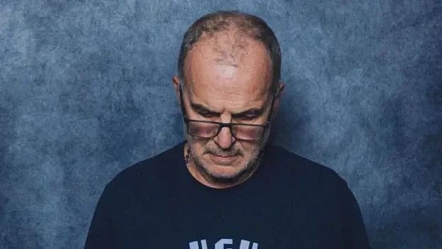 “Nuk jam model” – Bielsa arsyeton fotografinë e pazakontë