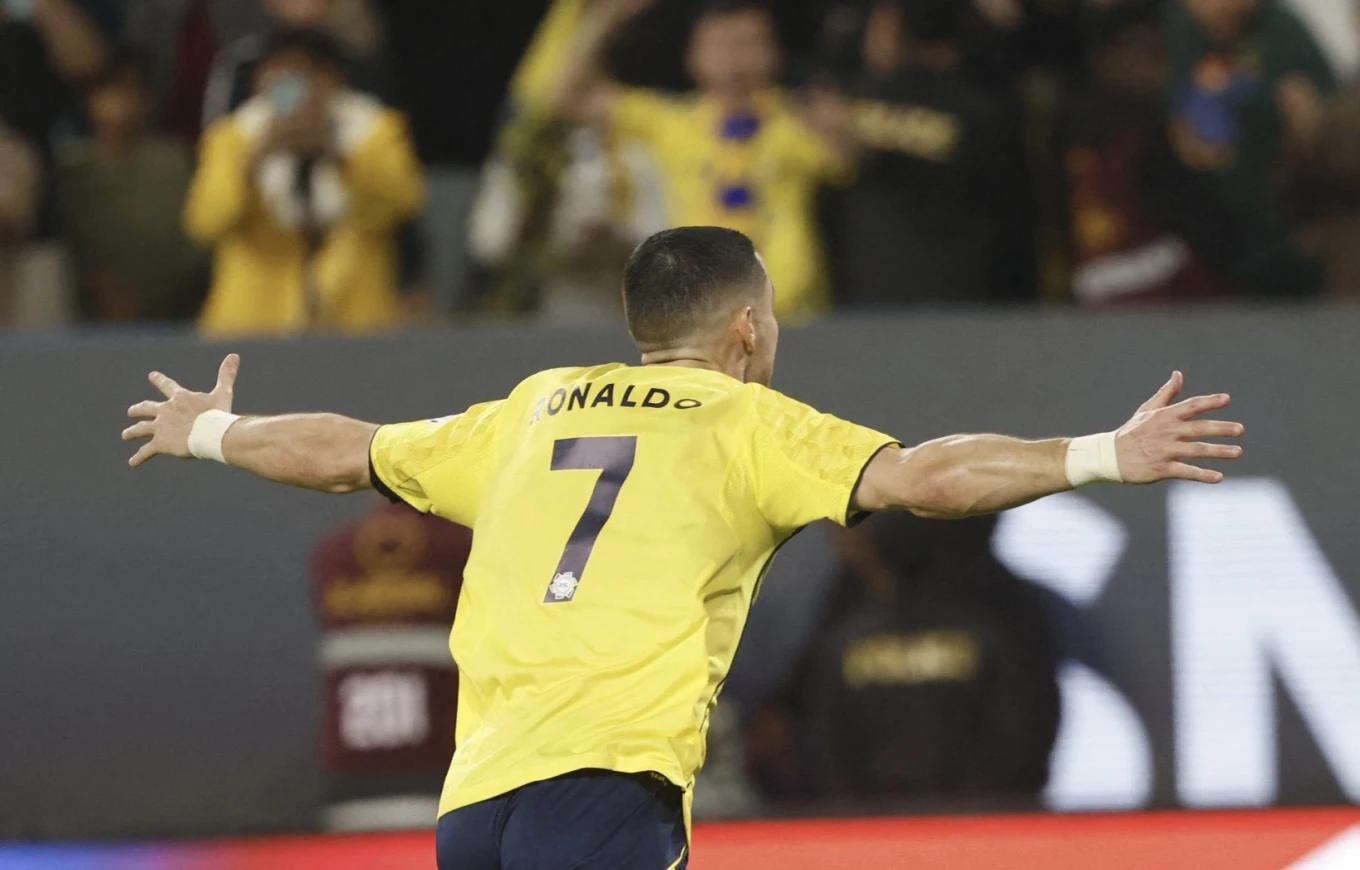 Ronaldo afër titullit, shënon supergol