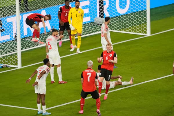 Austria fiton ndaj Jordanisë 3:1, VAR ndërhyn disa herë në ndeshje